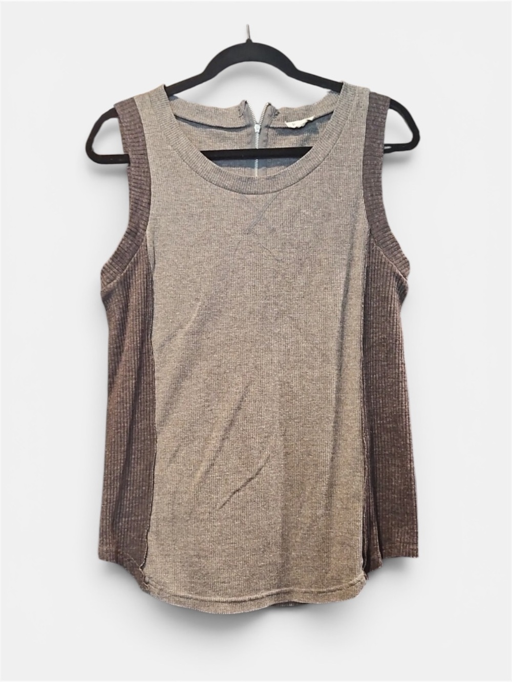 POL Two-Tone Ribbed Sleeveless Top - Light Gray & Charcoal